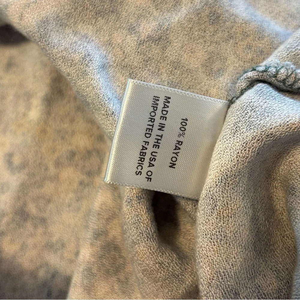 shirt size XS - Picture 6 of 6